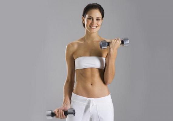 Упражнения с гантелями для похудения для женщин